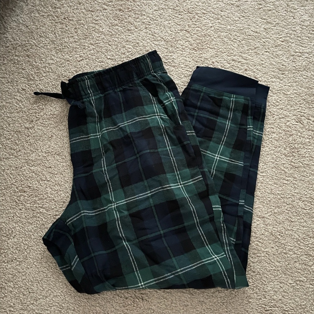 Old Navy Green and Black Plaid Pants